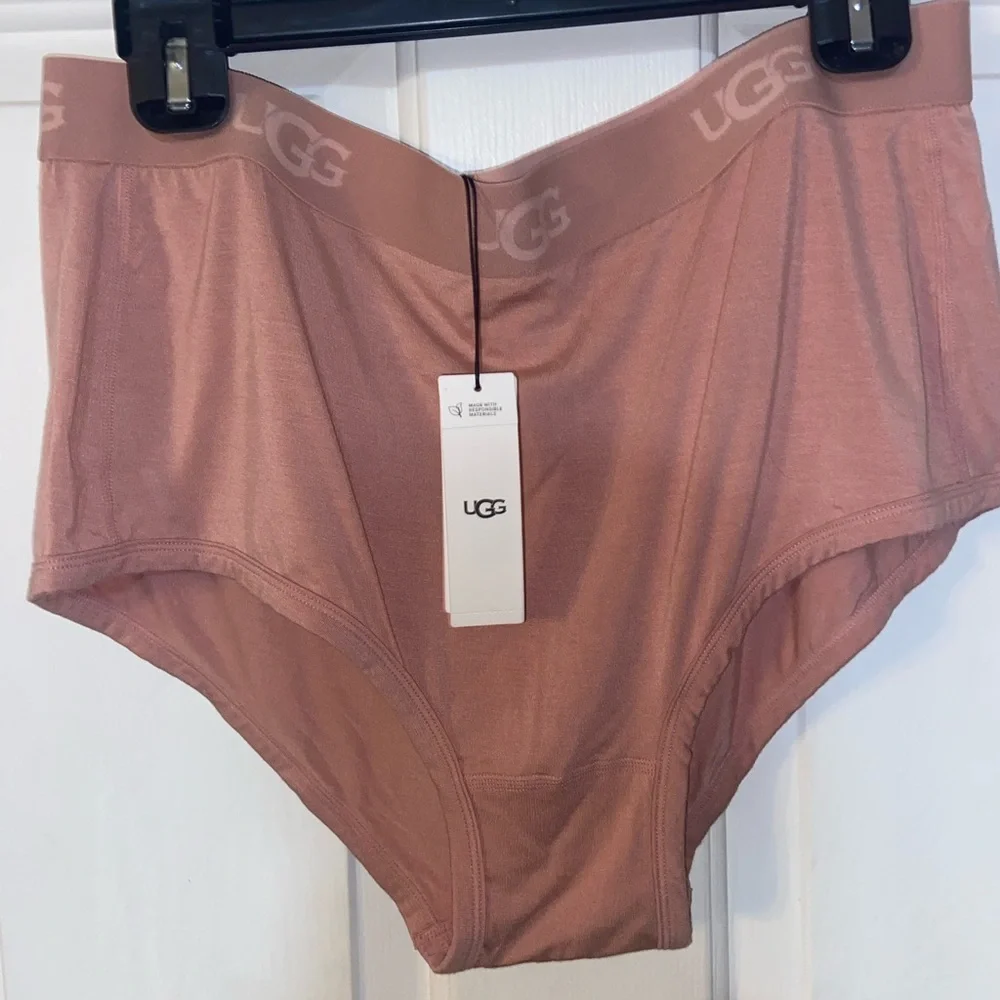 UGG High-Waist Briefs cheeky boy short in Dusty Rose Mauve